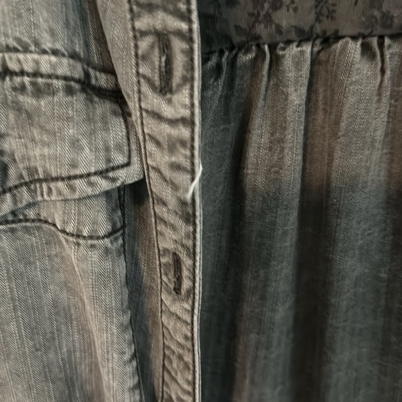 Anthropologie button up shirt XS - Picture 4 of 6